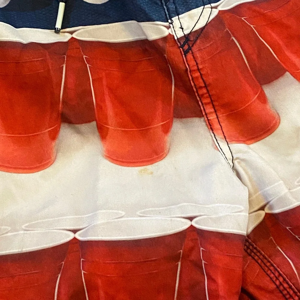 O'Neill Board‎ Shorts Mens Red White Blue 31 Solo Cup Flag Print Swim Trunks